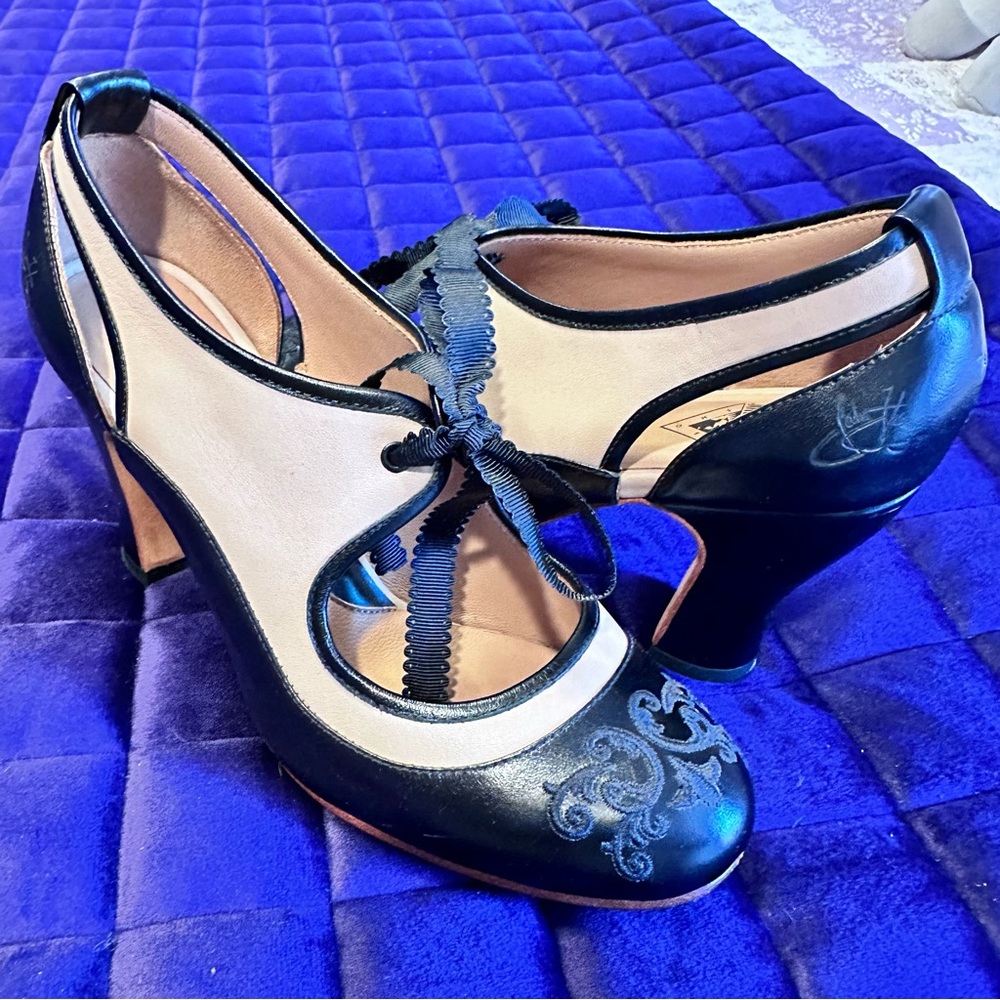Fluevog Miracles Revelation Black & Beige Vintage Lace-Up Mary Jane Heel